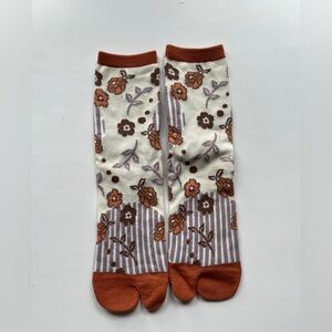Japan brand Mina perhonen Floral Striped 
 Socks